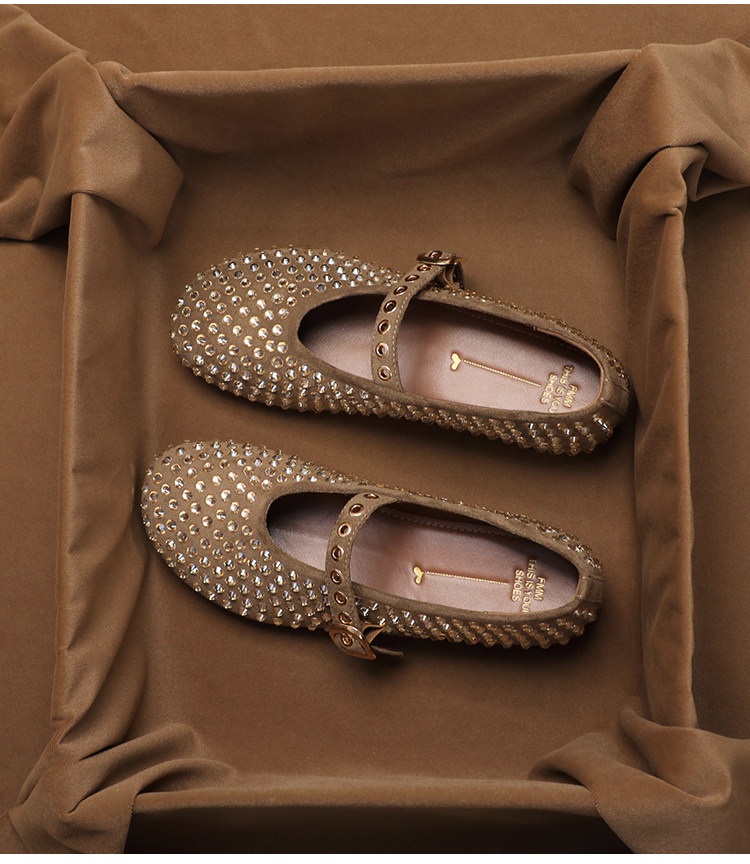 SHOEBOX รองเท้าแมรี่เจนสไตล์วิ - Vintage Collectible Shoes บทวิจารณ์และราคา